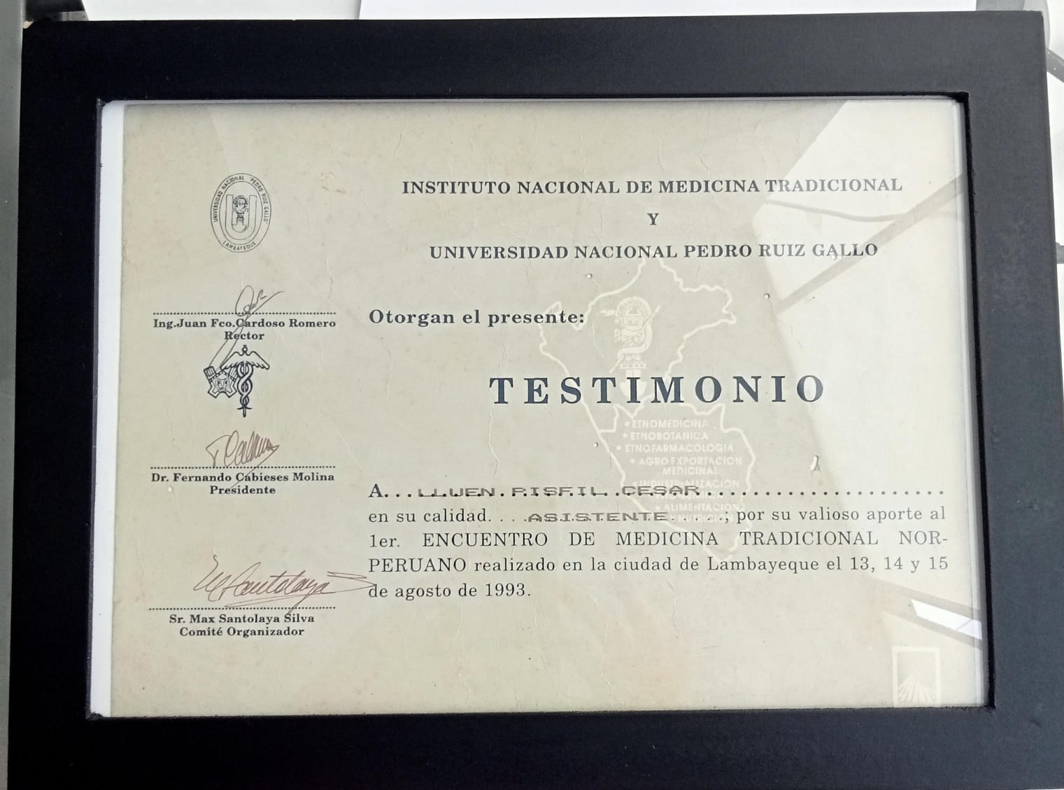 Fundador de la Asociación Científica Internacional Pre Cáncer LLUÉN